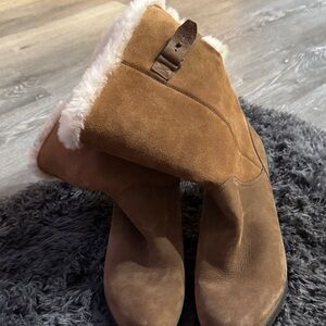 Brown Suede Women's Boots with Fur Lining